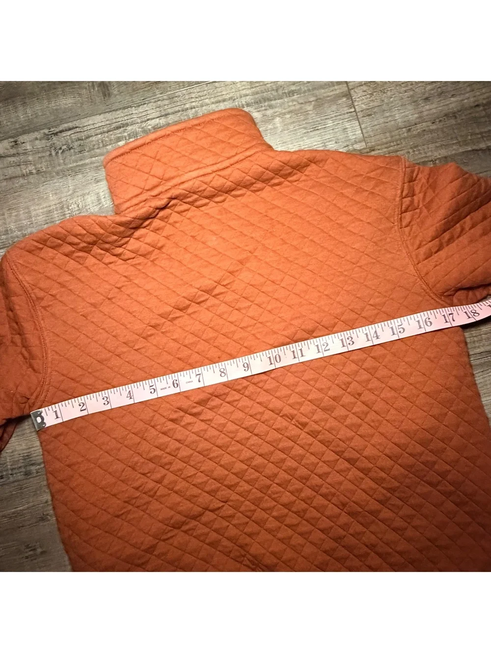 Old Navy boys Quilted Orange Pullover Sweatshirt Medium